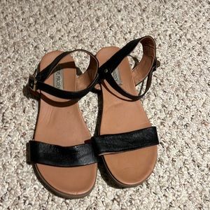 Steve Madden sandals sz8